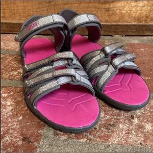 TEVA Sandals.     W8/Y7.5